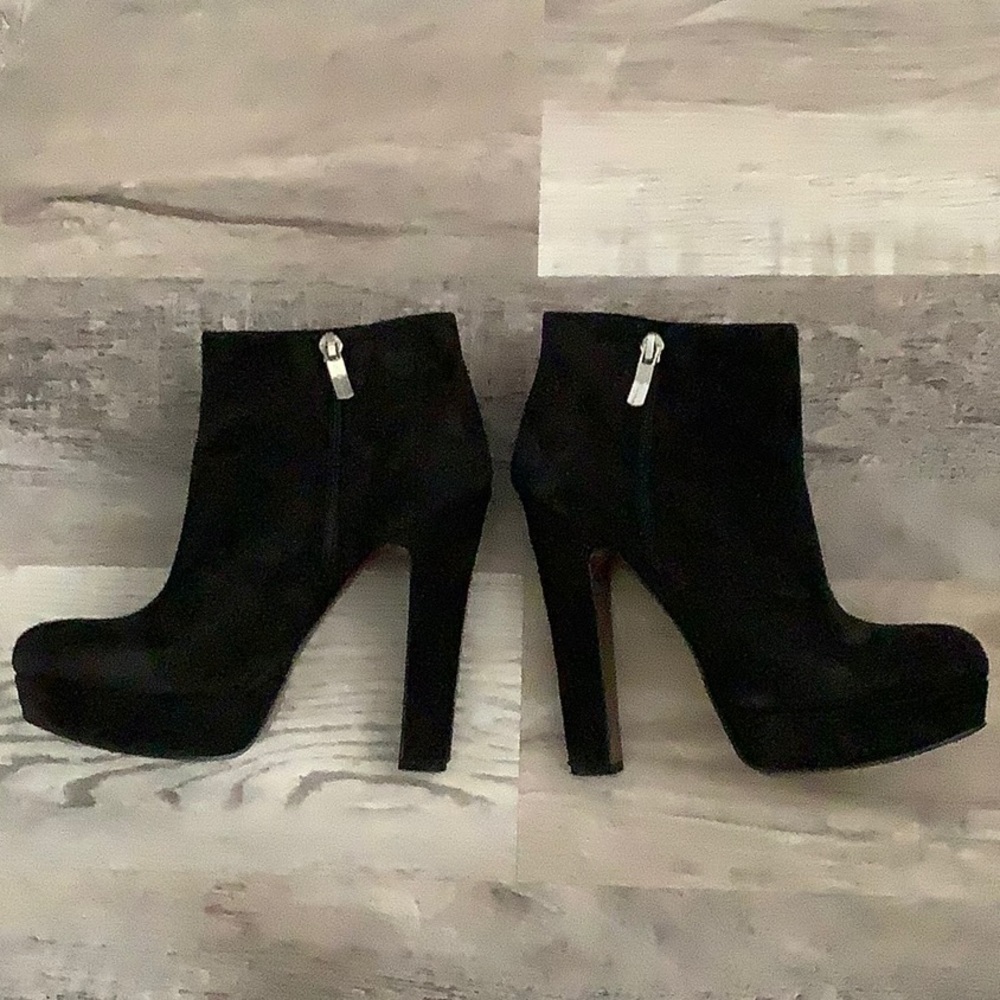 BCBG Booties - Size 7M - Black Suede